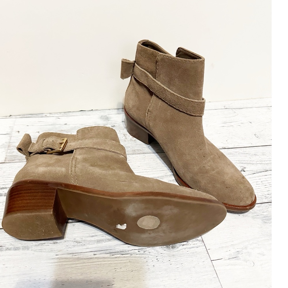 kate spade new York TALEY Light Taupe Suede Leather Ankle Boots Bow Logo Sz 6 - Picture 9 of 9